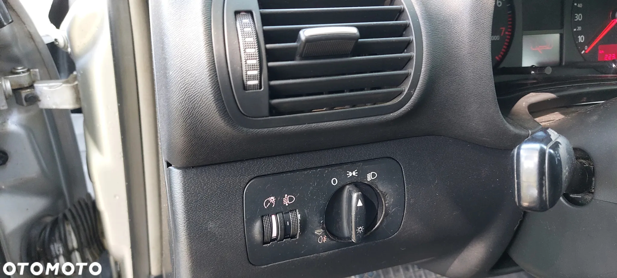 Audi A3 1.6 Ambiente - 30