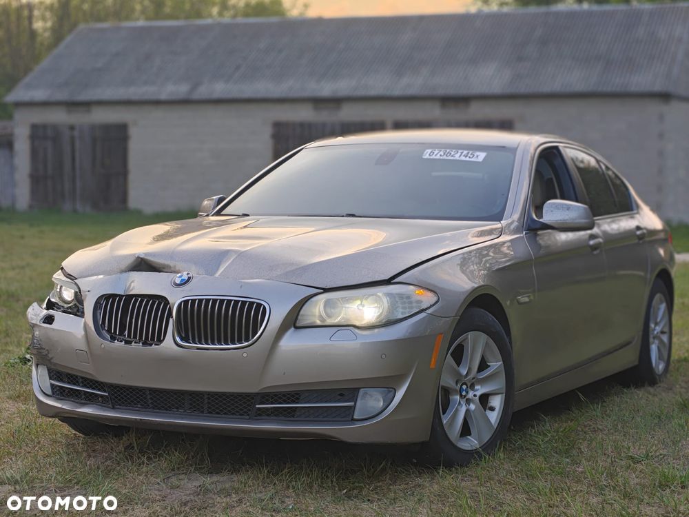BMW Seria 5 528i Luxury Line - 6