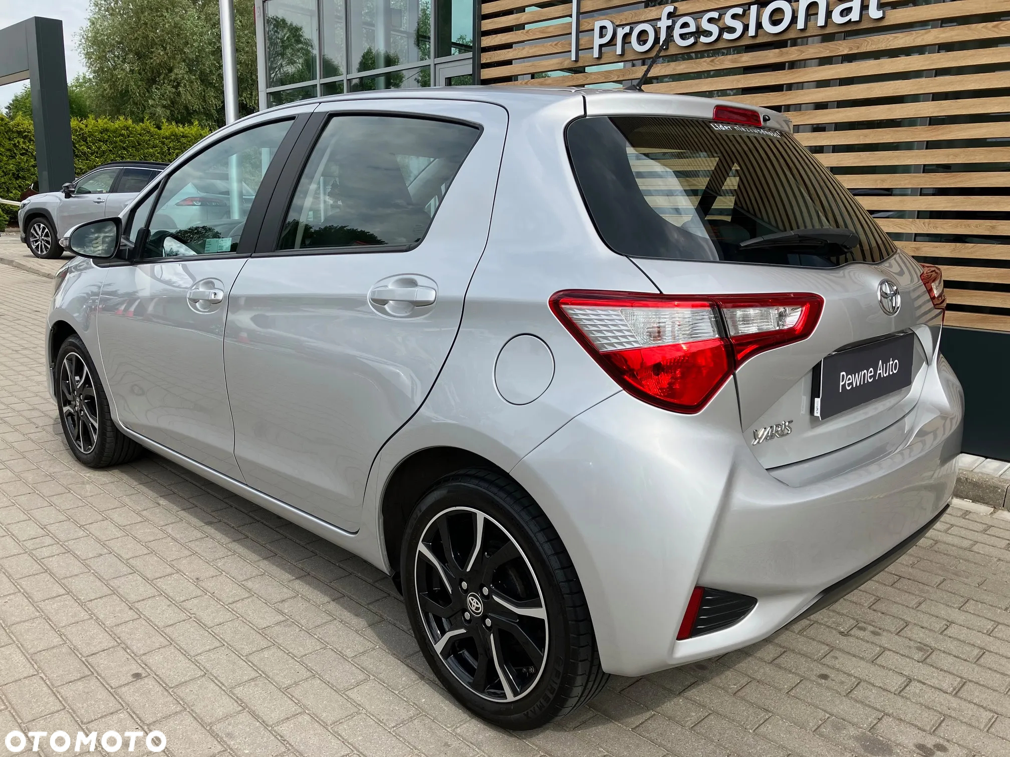 Toyota Yaris 1.5 Active - 4