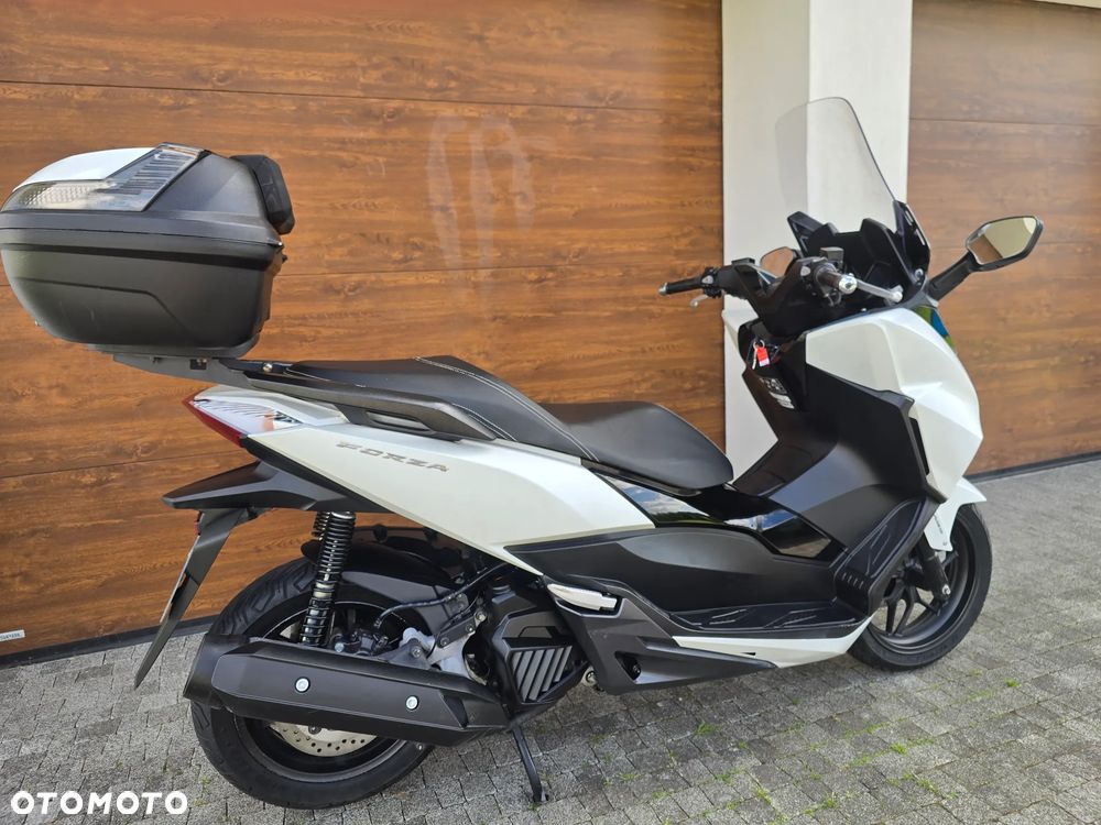 Honda NSS - 16