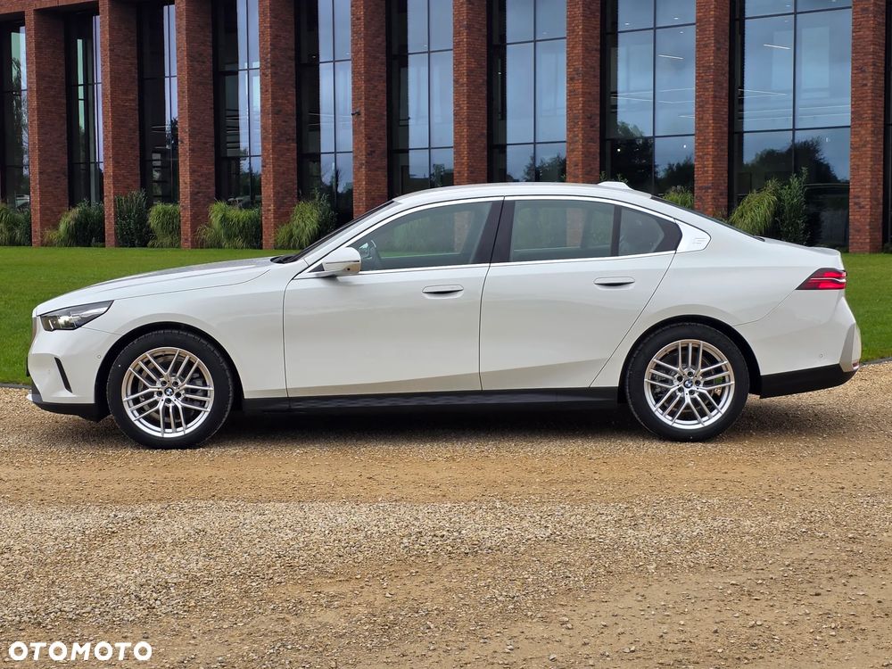 BMW Seria 5 520d mHEV M Sport - 4