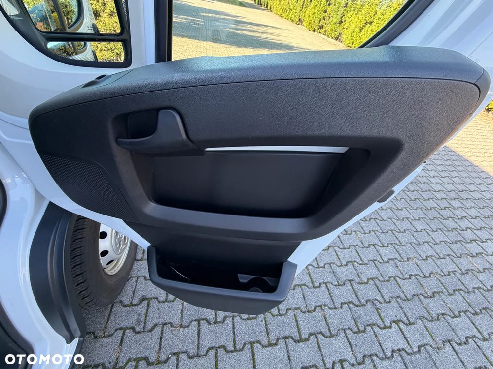 Opel Movano - 33