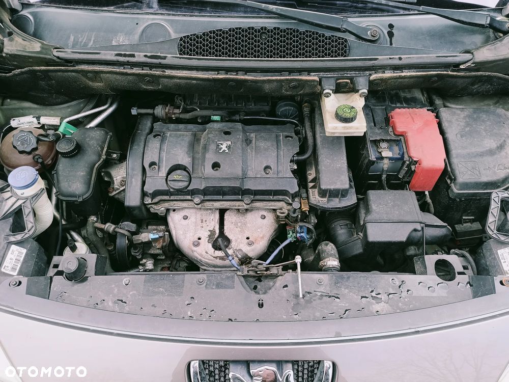 Peugeot Partner 110 Tendance mit Familien-Paket - 17