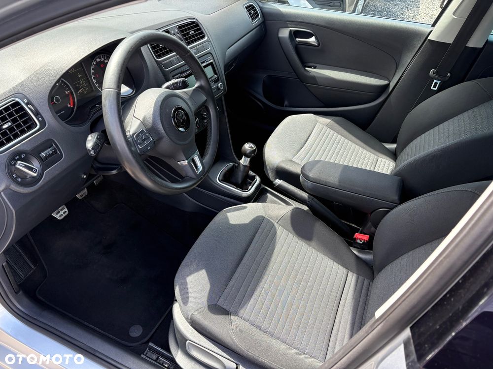 Volkswagen Polo 1.6 TDI Comfortline - 5