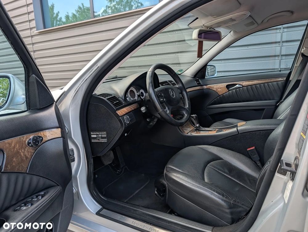 Mercedes-Benz Klasa E 300 BLUETEC Avantgarde - 13