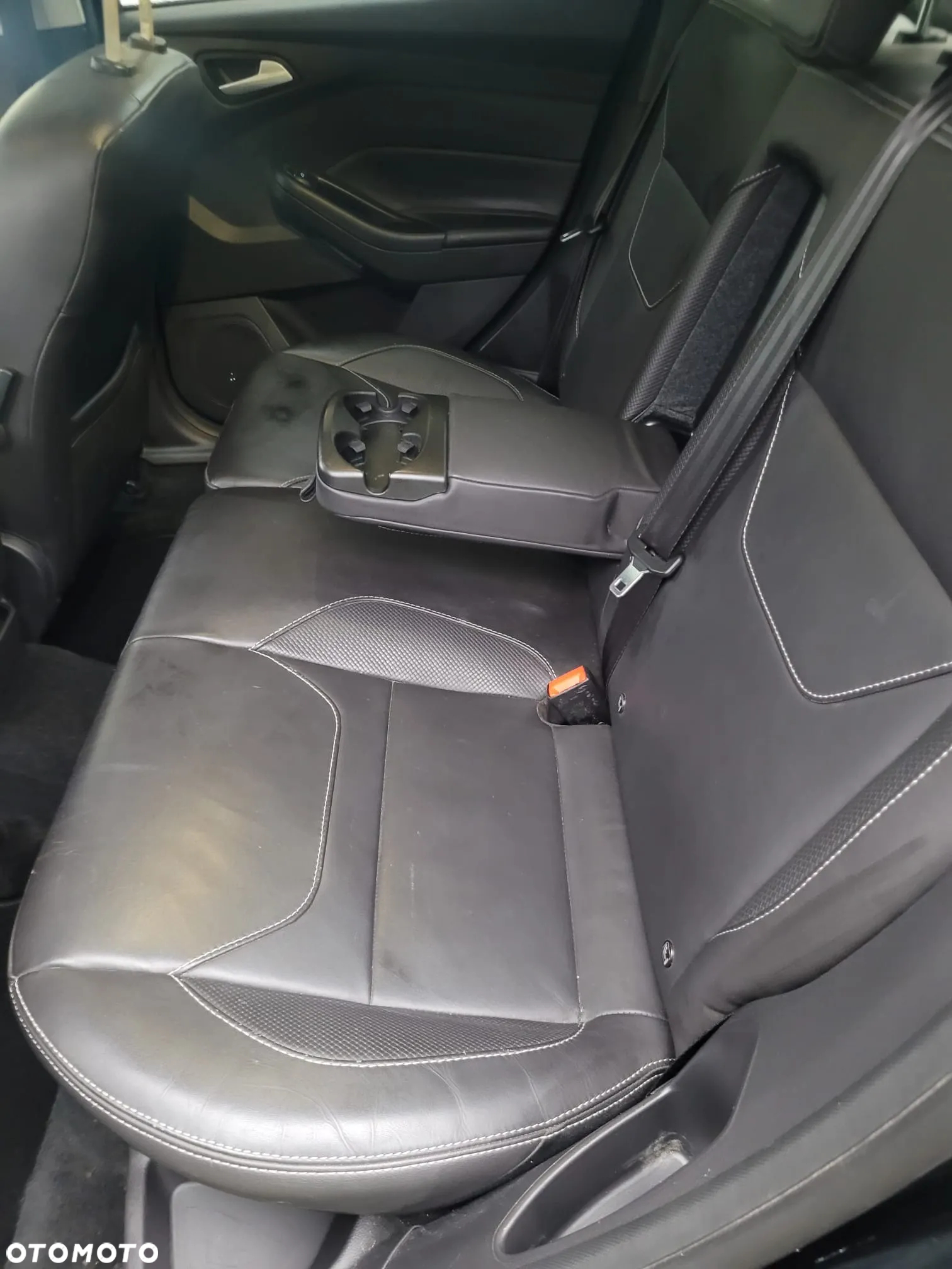 Ford Focus 2.0 TDCi Titanium ASS - 13