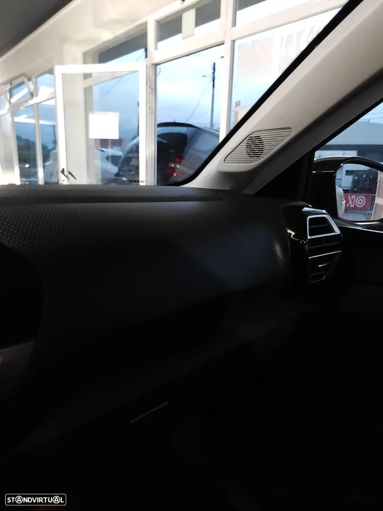 Citroën C4 1.2 PureTech Max - 36