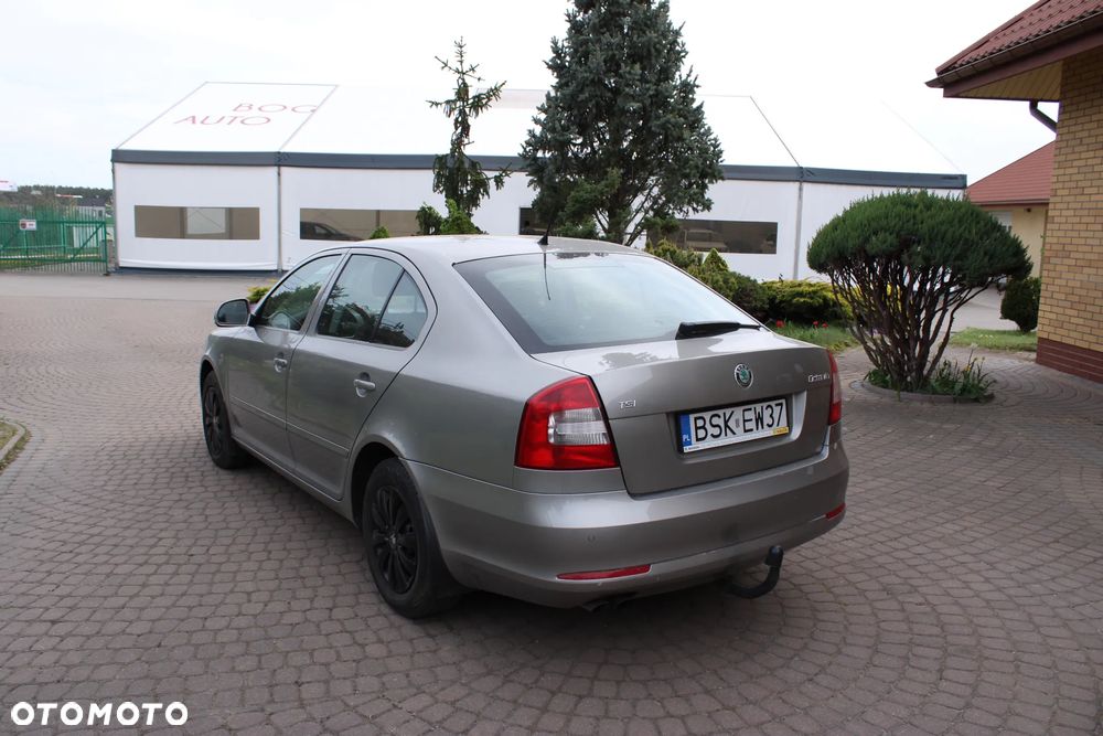 Skoda Octavia 1.8 TSI Ambiente - 5