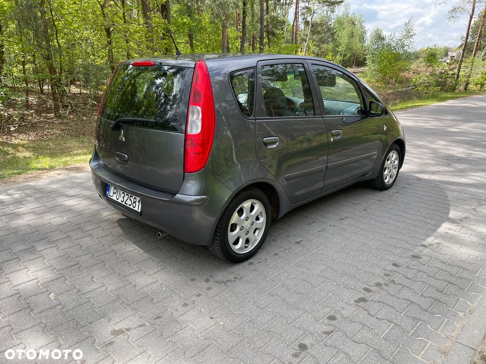 Mitsubishi Colt - 3