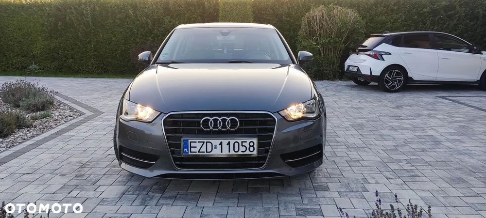 Audi A3 Sportback 2.0 TDI S tronic - 10