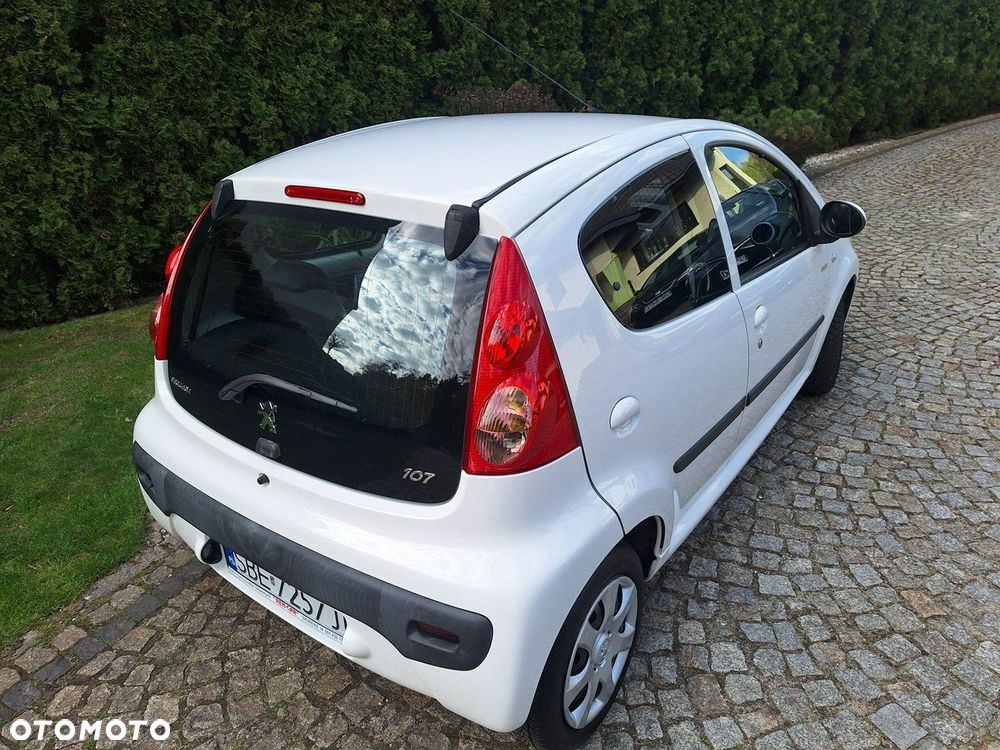 Peugeot 107 70 Millesim 200 - 29