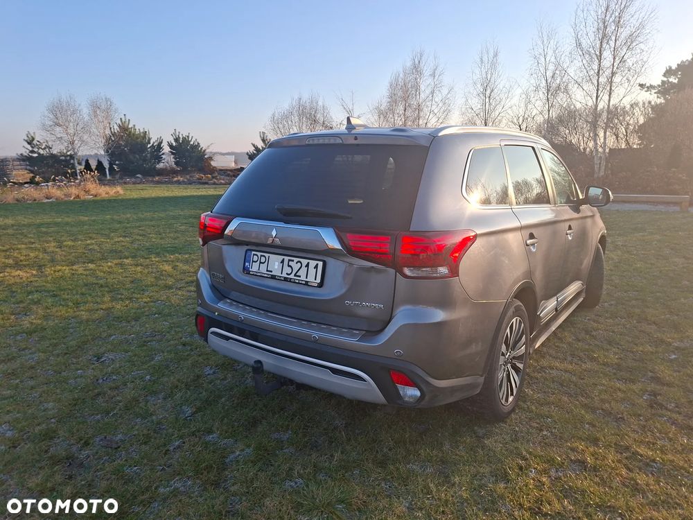 Mitsubishi Outlander 2.0 Intense 4WD CVT - 2