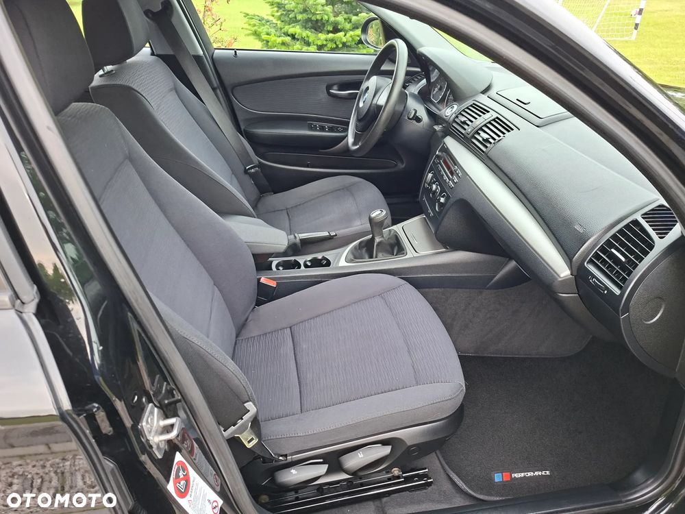 BMW Seria 1 116i - 16