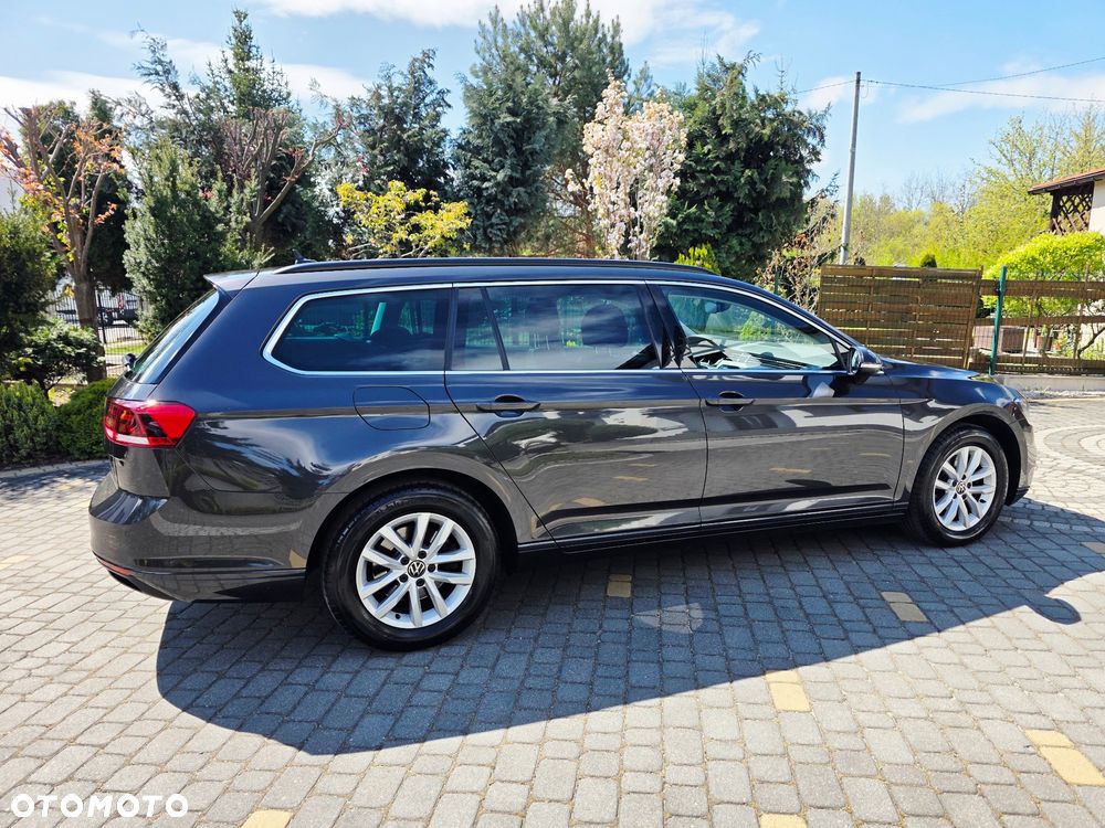 Volkswagen Passat Variant 2.0 TDI EVO Elegance DSG - 10