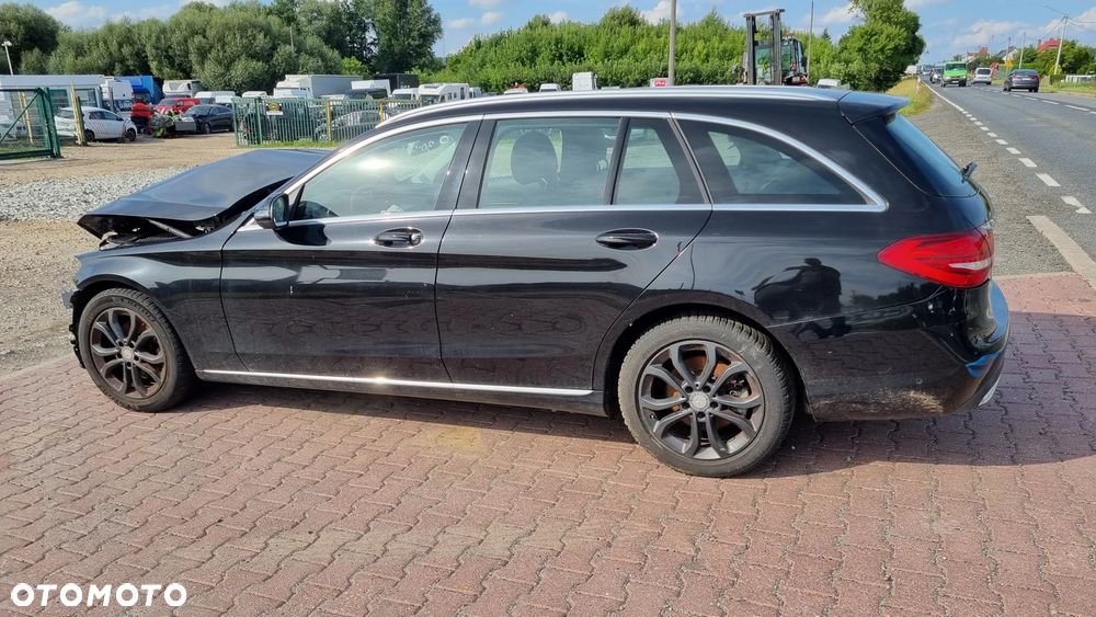 Mercedes-Benz Klasa C 220 CDI Classic - 3
