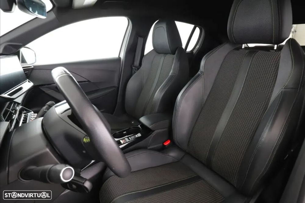 Peugeot E-208 2021 photo 5