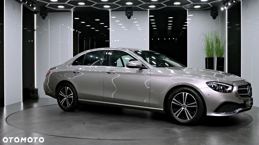 Mercedes-Benz Klasa E 220 d - 11