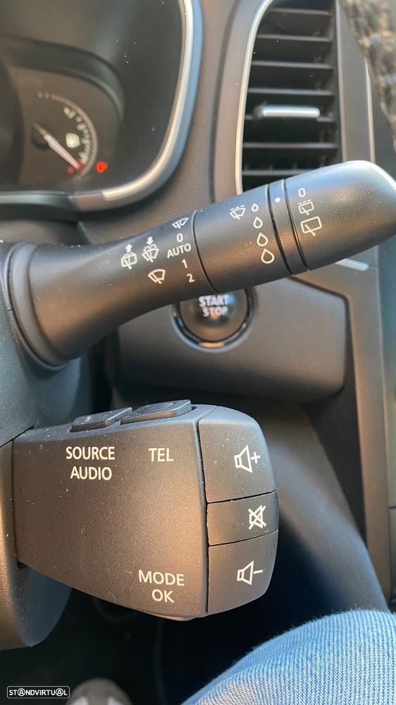 Renault Mégane Sport Tourer 1.5 dCi GT Line EDC - 33