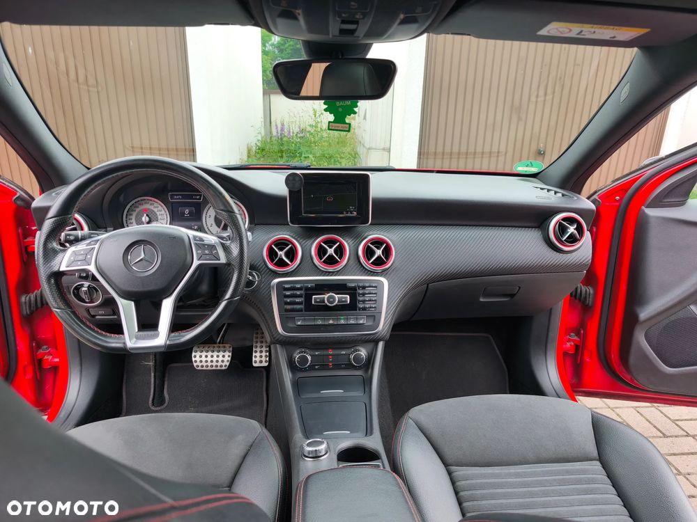 Mercedes-Benz Klasa A 180 (BlueEFFICIENCY) 7G-DCT AMG Sport - 25