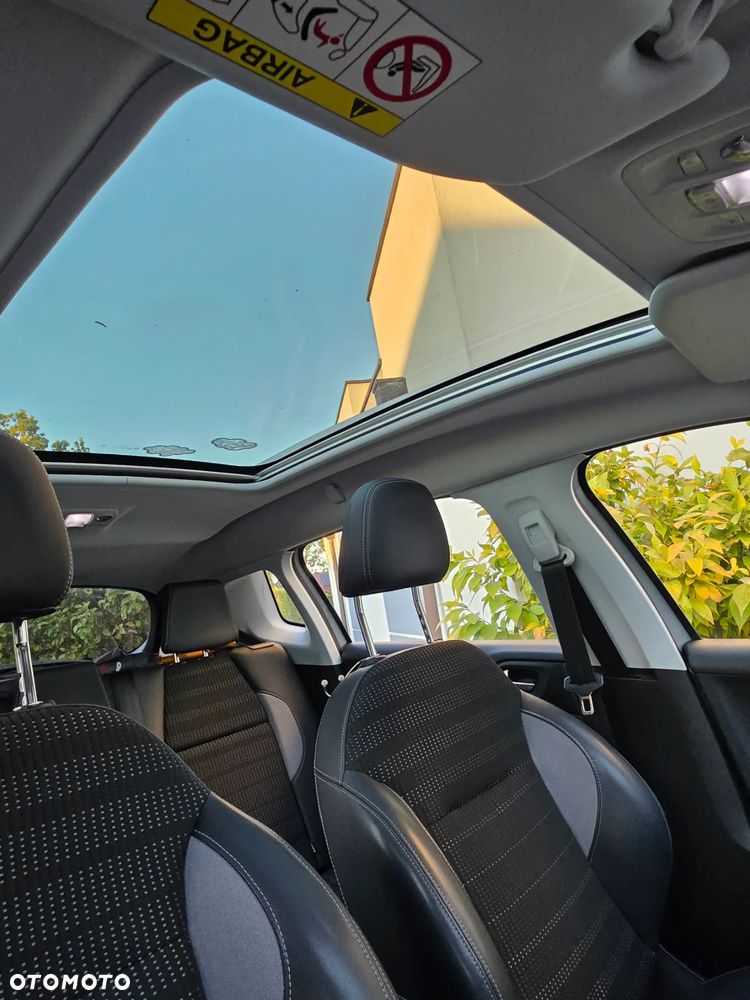 Peugeot 2008 1.2 Pure Tech Allure S&S - 27