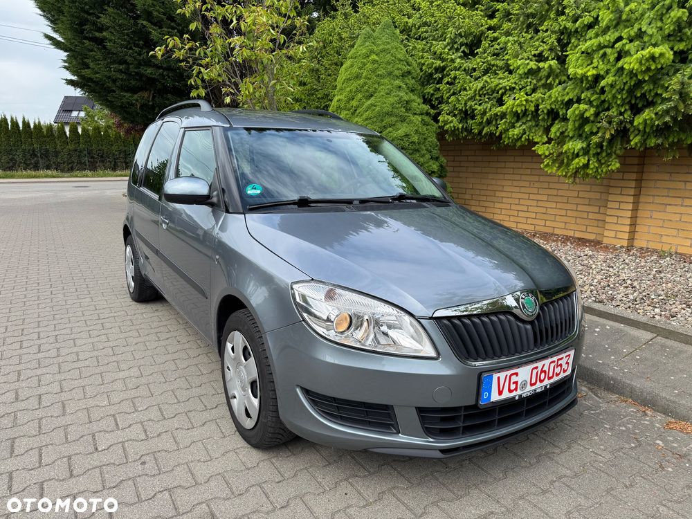 Skoda Roomster 2010 photo 2