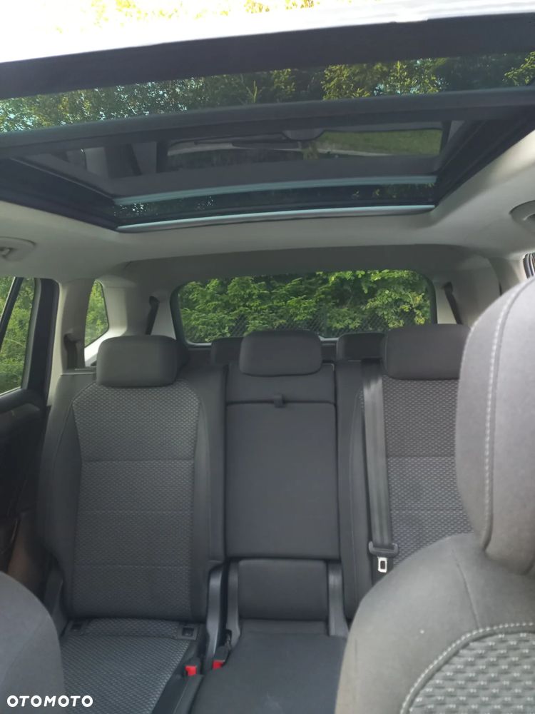 Volkswagen Tiguan Allspace - 16