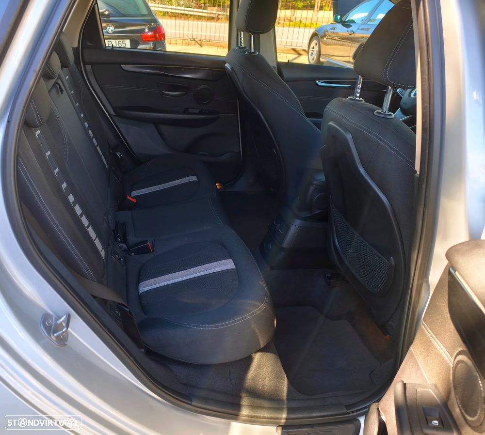 BMW 218 Active Tourer d Sport Line - 13