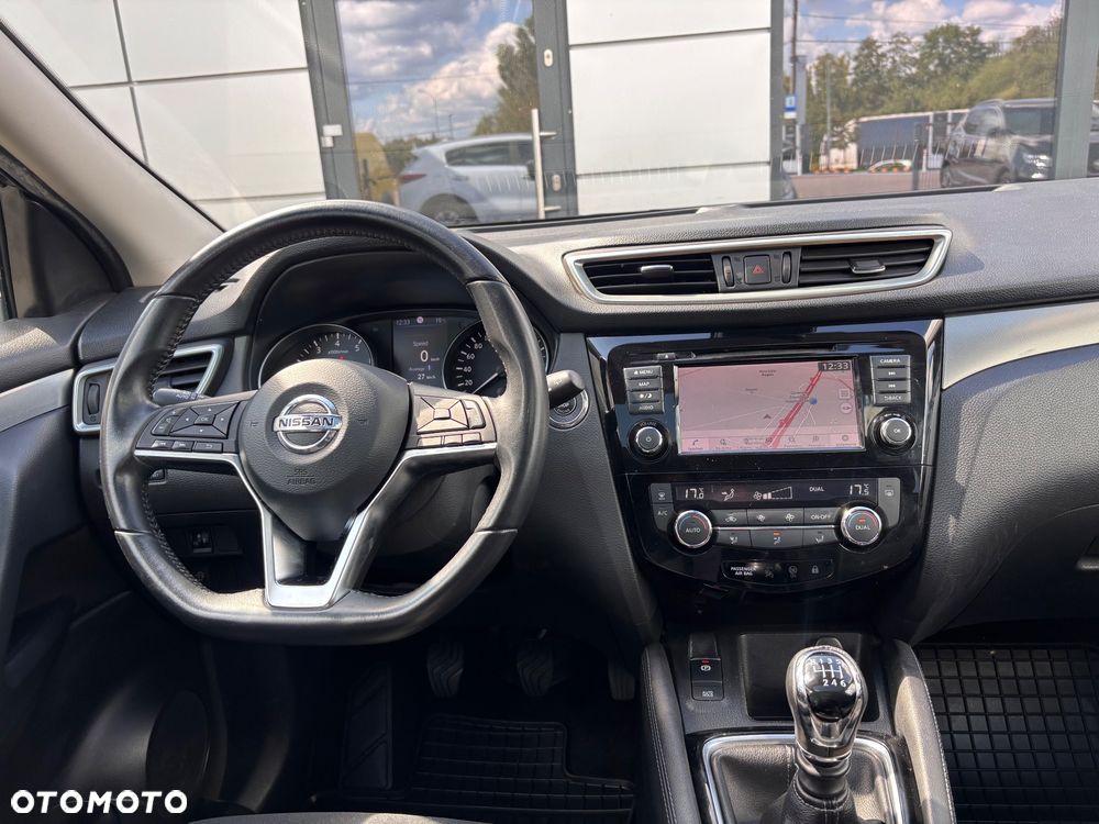 Nissan Qashqai 1.3 DIG-T N-Connecta - 16
