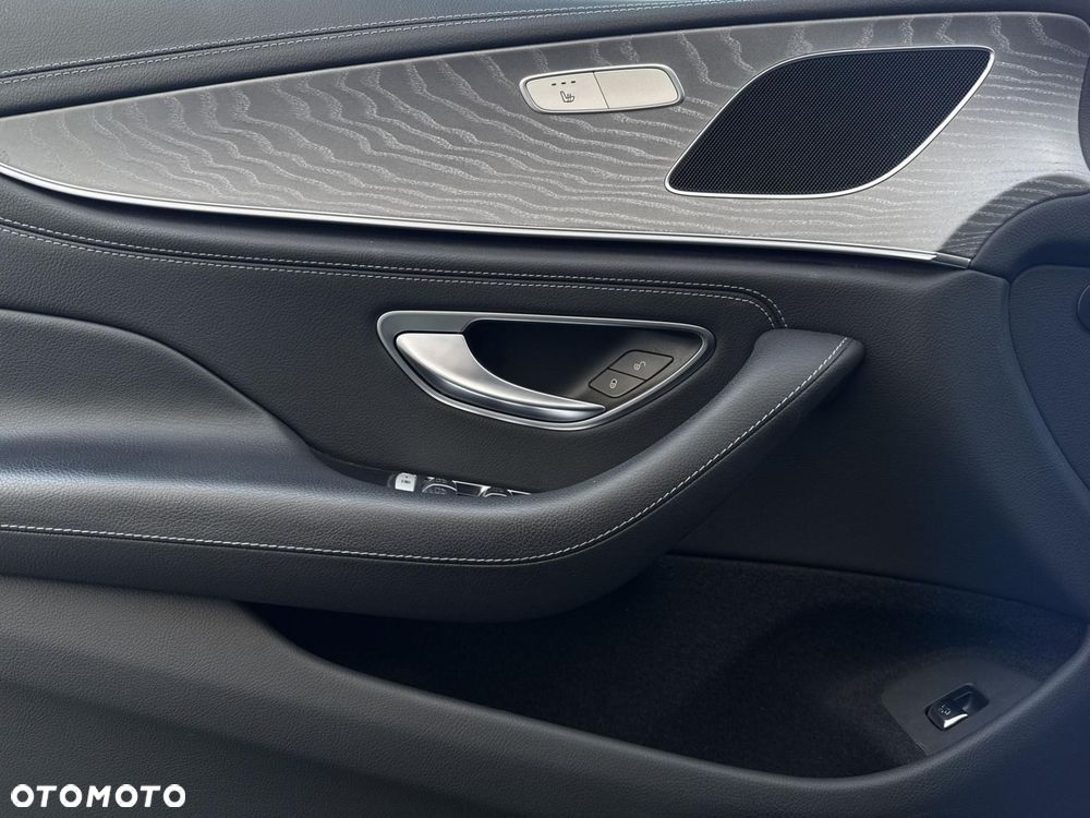 Mercedes-Benz CLS - 11
