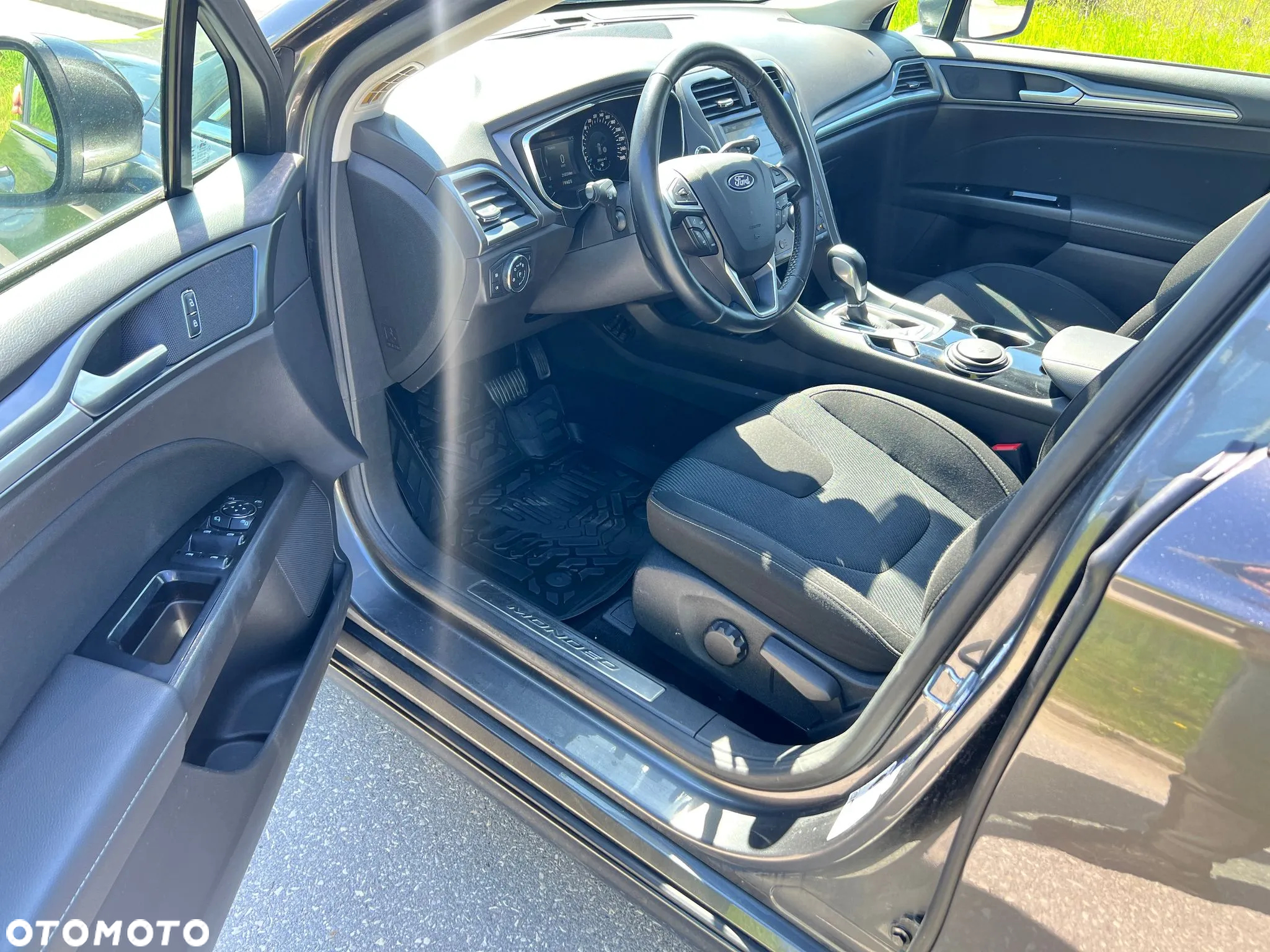 Ford Mondeo Turnier 2.0 TDCi Start-Stopp PowerShift-Aut Titanium - 19