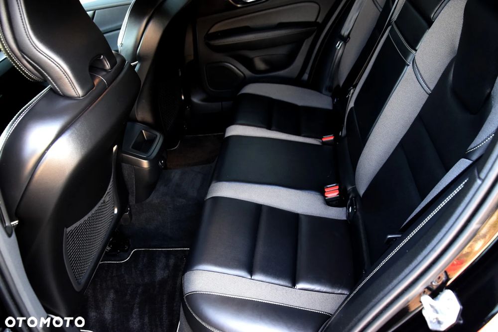 Volvo V60 B4 D R-Design - 24