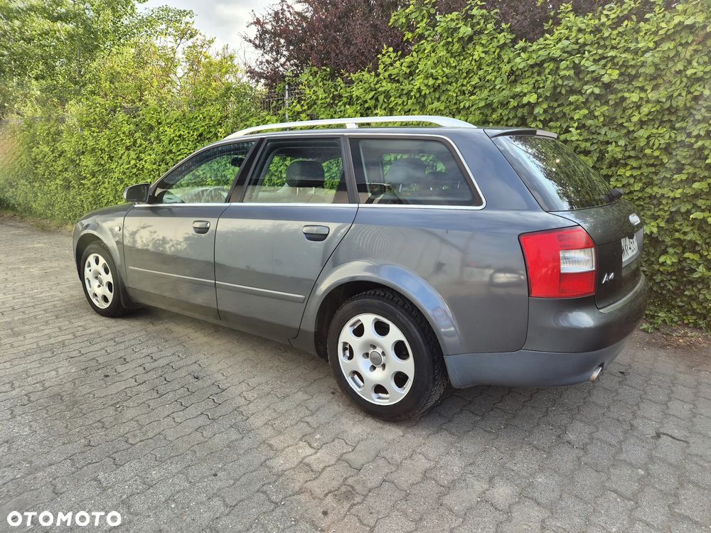 Audi A2 1.6 - 9