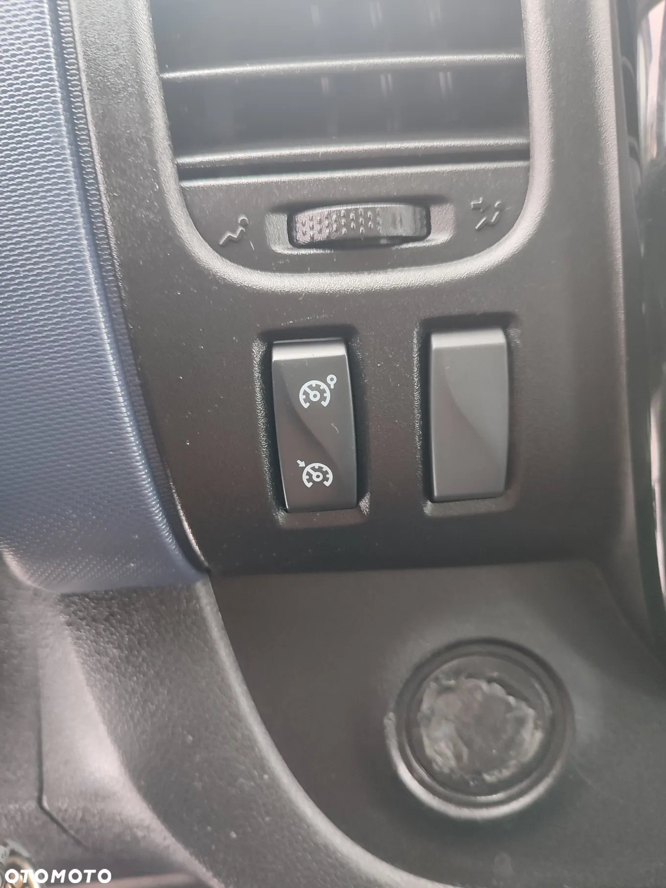 Opel Vivaro - 22