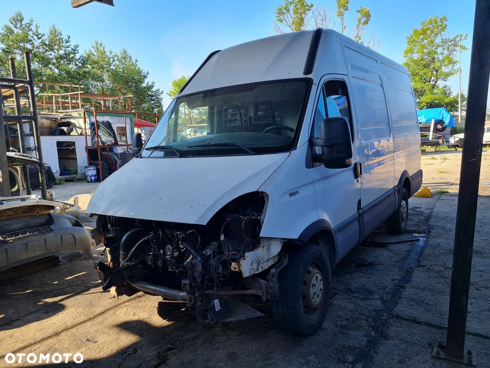 Iveco Daily IV blaszak przekładka pas przedni drzwi zderzak koła most wał maska lusterko karoseria części - 2