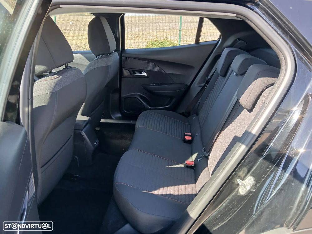 Peugeot 2008 1.2 PureTech Active Pack EAT8 - 12