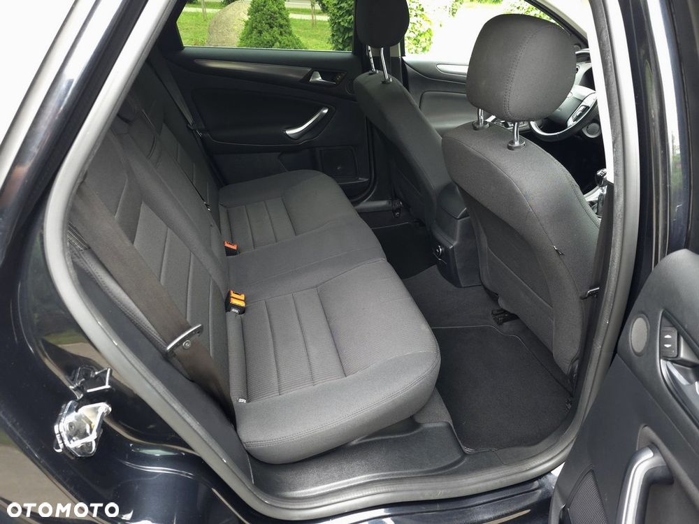 Ford Mondeo 2.0 TDCi Titanium - 10