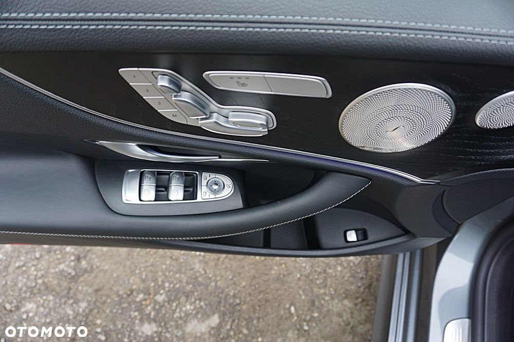 Mercedes-Benz Klasa E 220 d 9G-TRONIC - 35