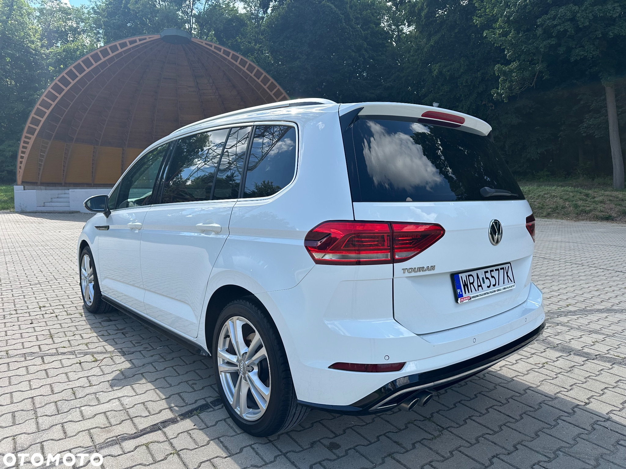 Volkswagen Touran 2.0 TDI SCR DSG Highline - 4