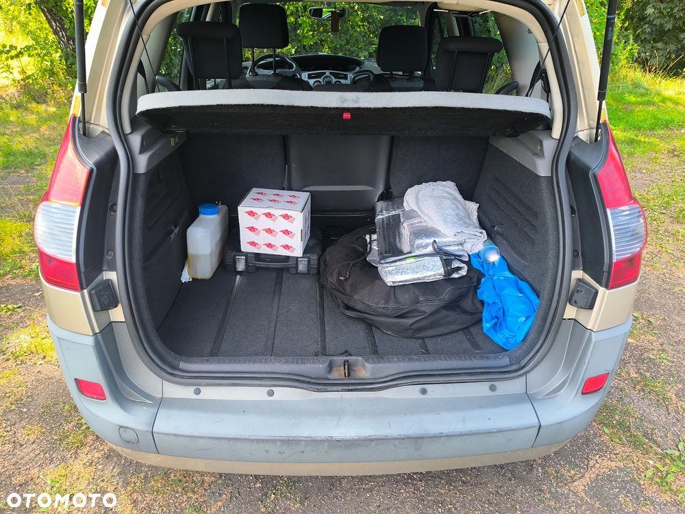 Renault Scenic 1.6 16V Confort Authentique - 16