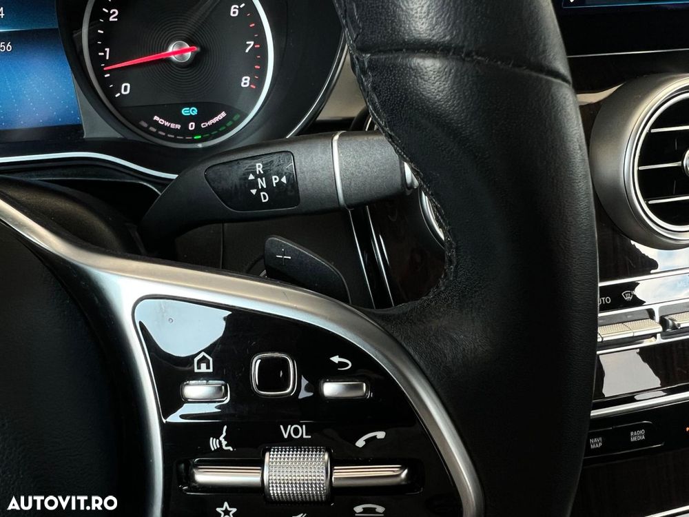 Mercedes-Benz GLC - 21