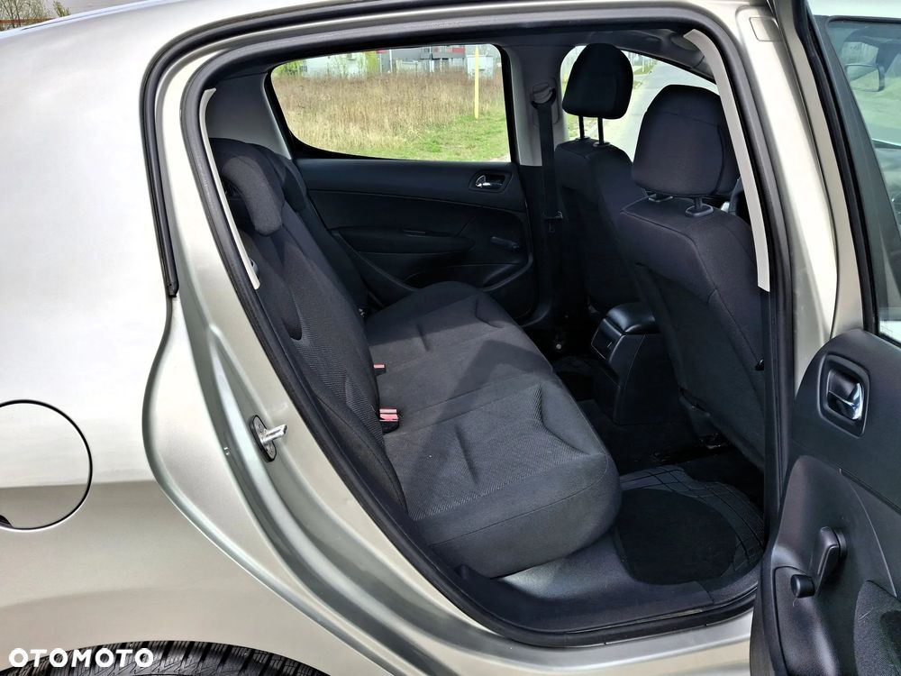 Peugeot 308 1.6 Trendy - 21
