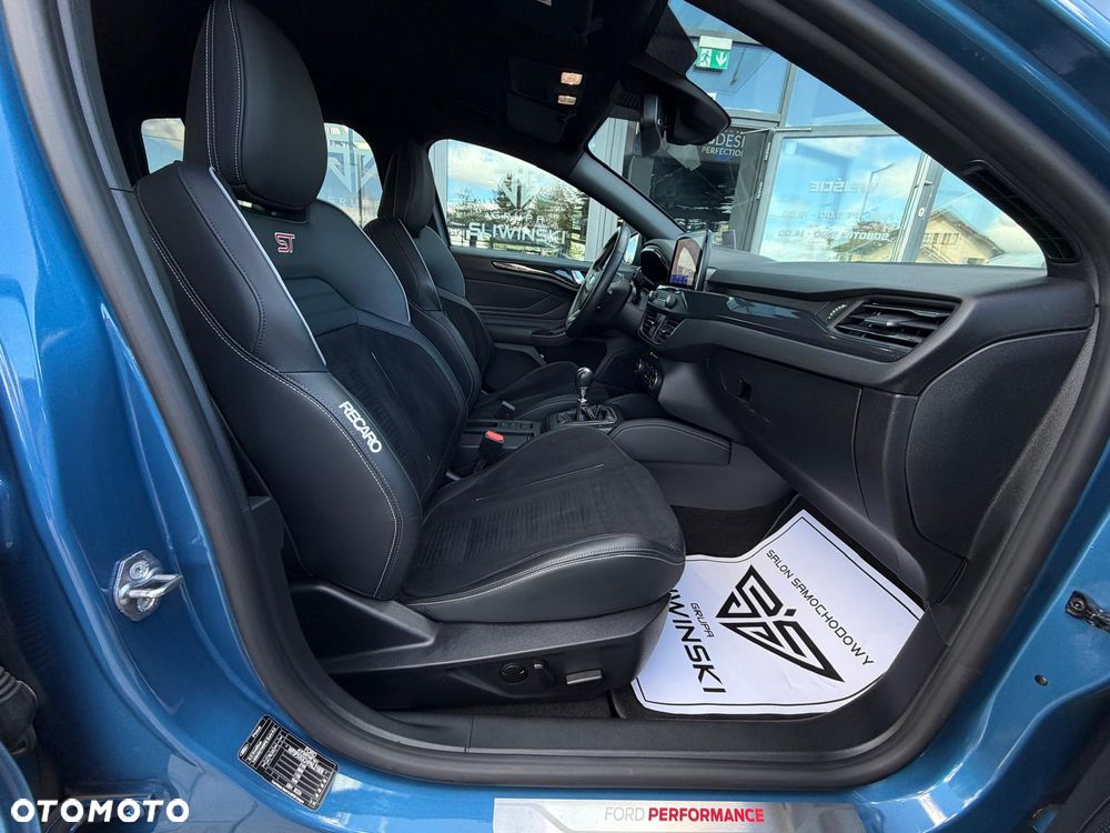 Ford Focus - 17