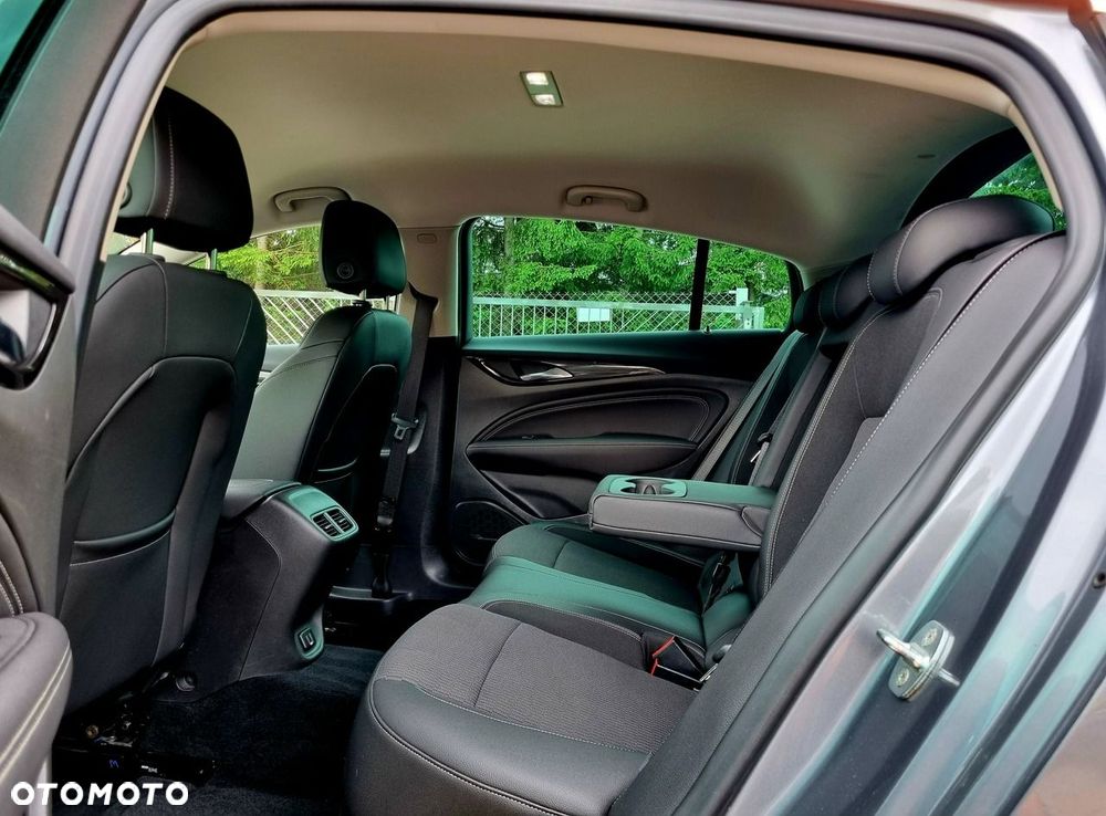 Opel Insignia 1.5 T Innovation S&S - 10