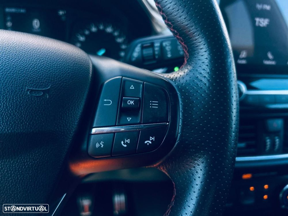 Ford Fiesta 1.0 EcoBoost ST-Line - 23