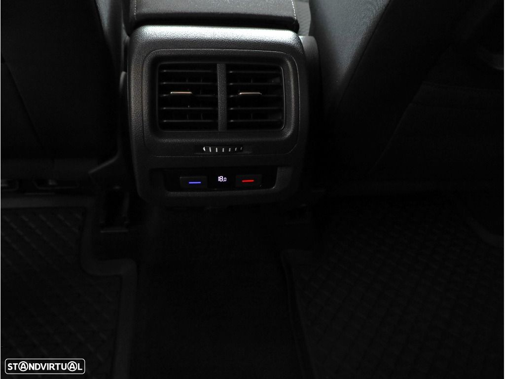 VW Touran 1.6 TDI Confortline - 18