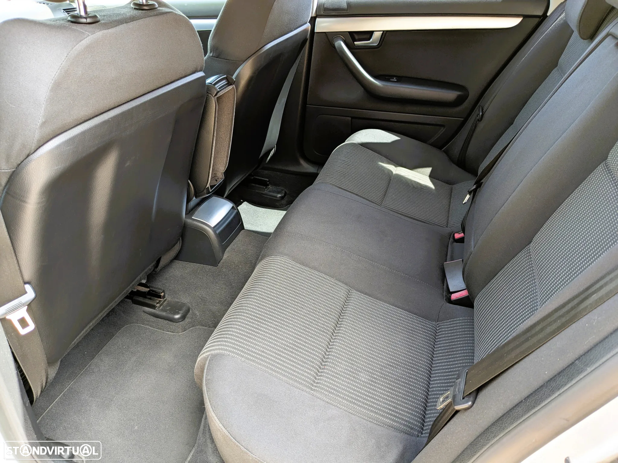 Audi A4 Avant 2.0 TDI S-line - 26