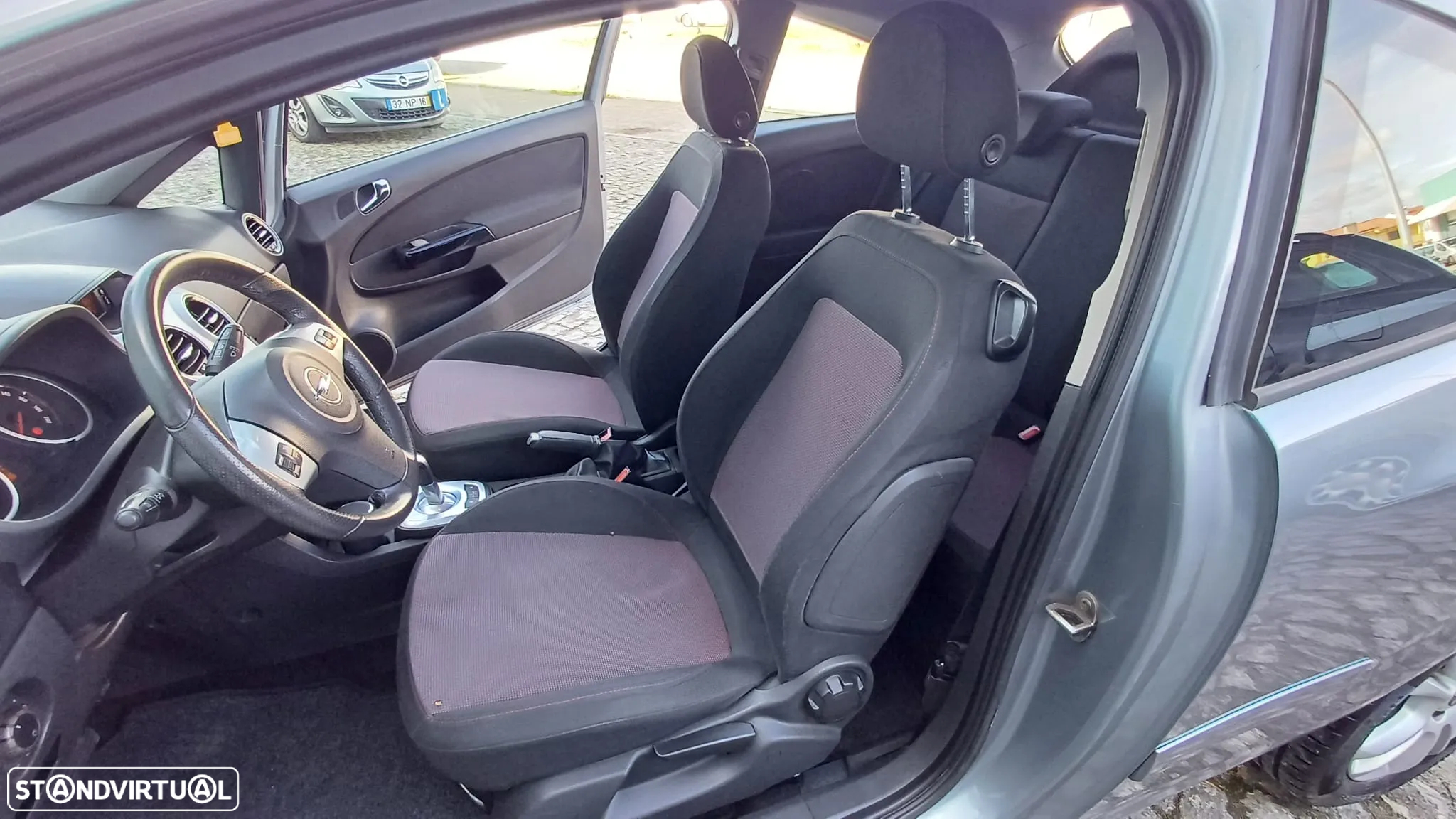 Opel Corsa 1.2 Twinport First Easytronic - 21