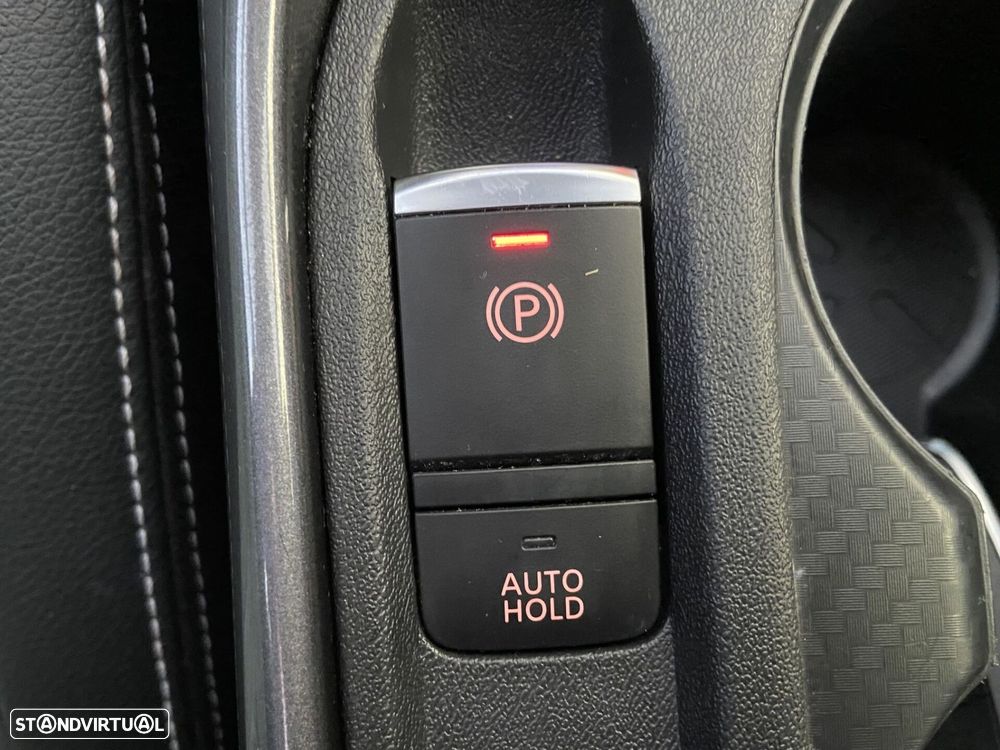 Nissan Juke 1.0 DIG-T Tekna Two Tone DCT - 27