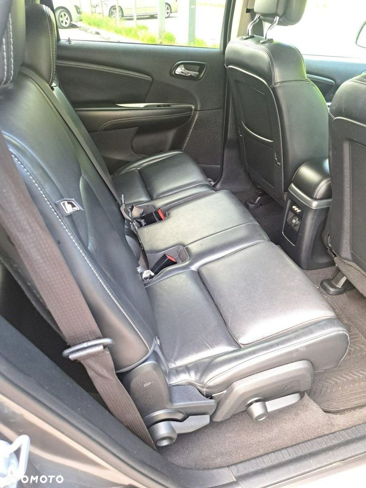 Fiat Freemont 2.0 Multijet 16V DPF Automatik Allrad Lounge - 19