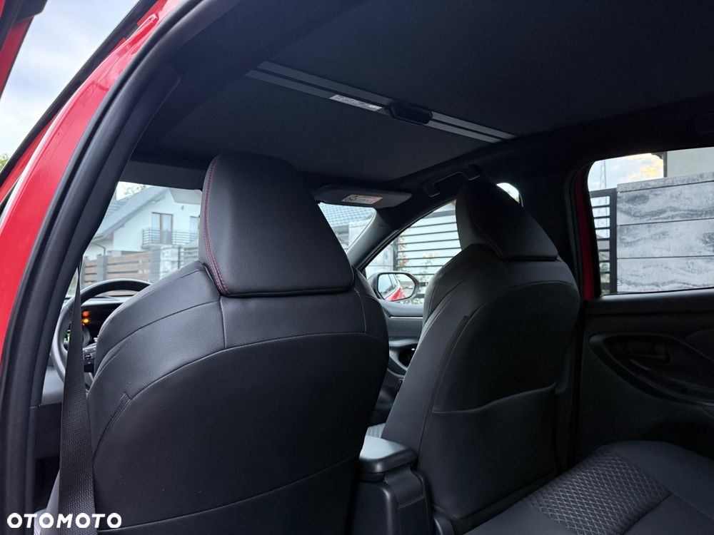 Toyota Yaris Hybrid 100 Premium - 30